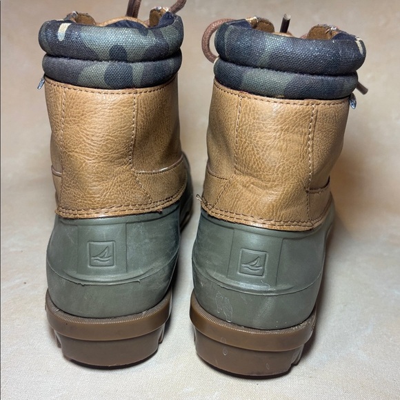Sperry Top Sider Men's Tan and Olive Duck Rain Boots, size 7 - Picture 6 of 9
